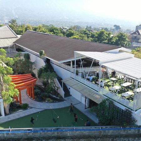 Kontena Hotel Batu  Exterior foto