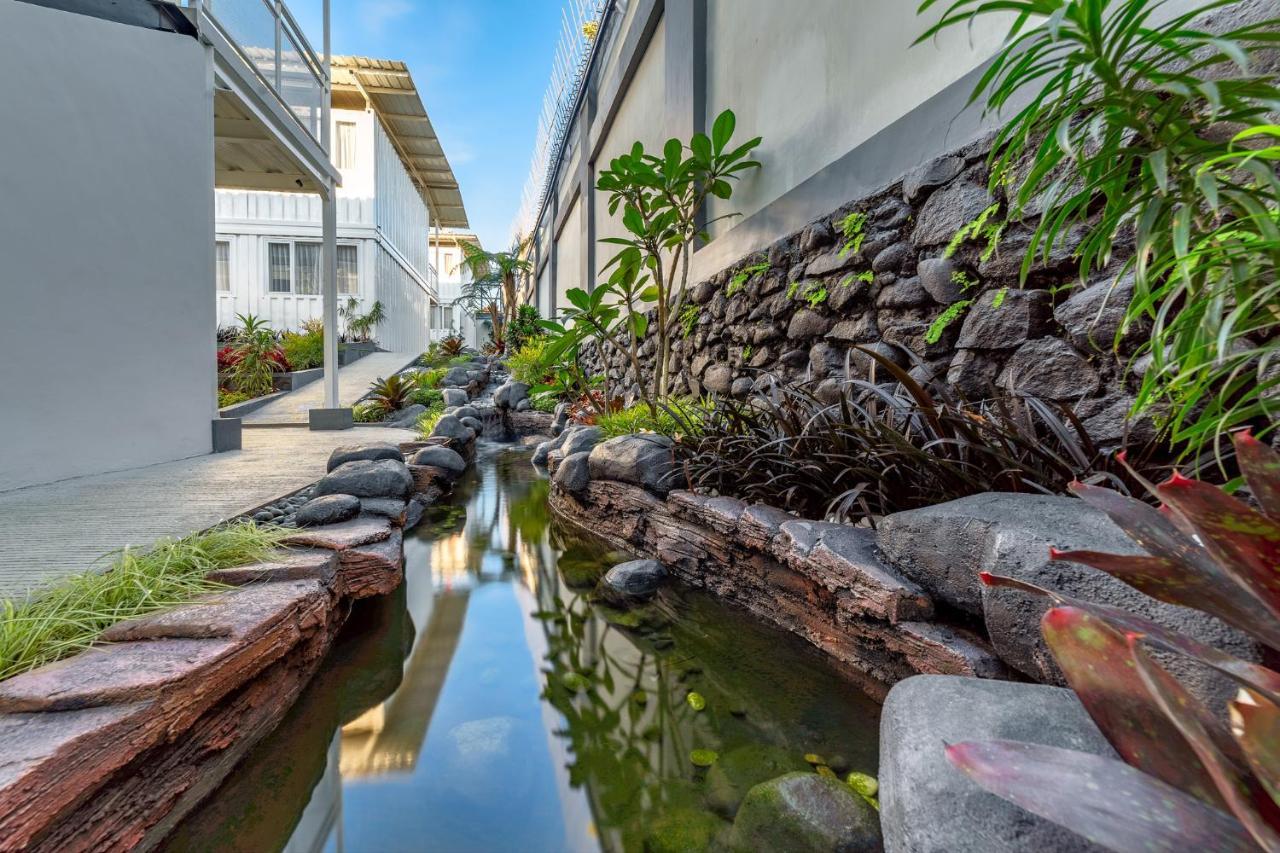 Kontena Hotel Batu  Exterior foto